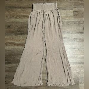Mahina size small flowy pants